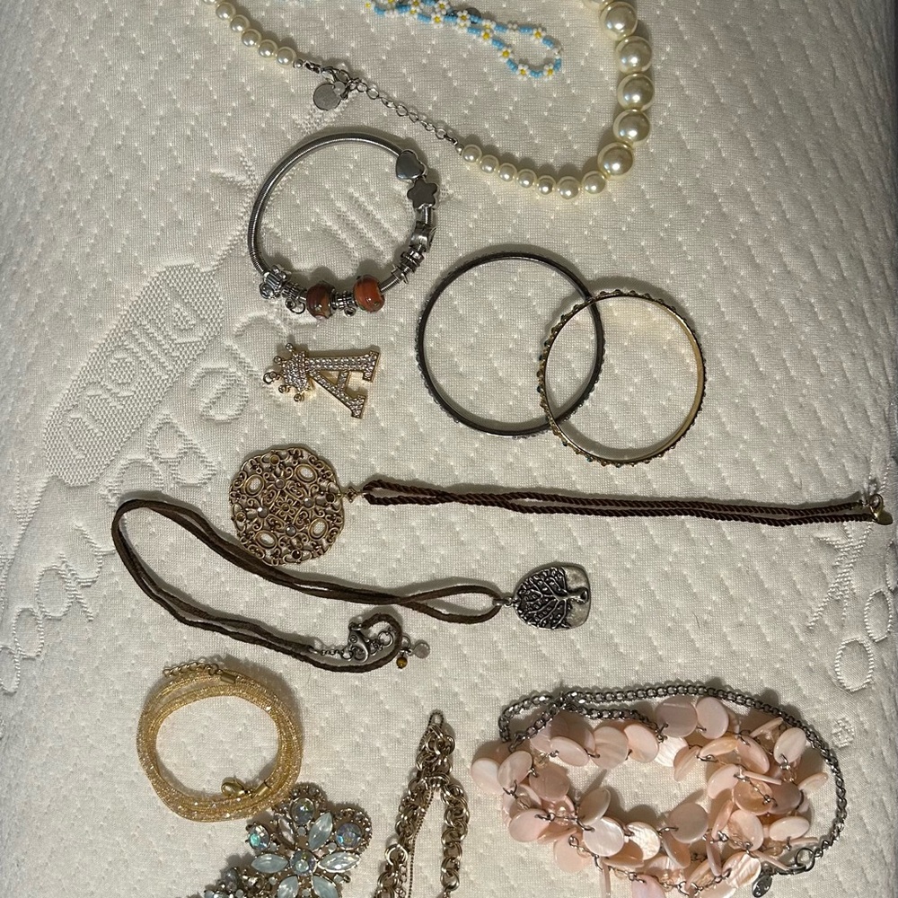 Assorted Jewelry bundle